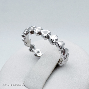 Stříbrný prsten SRDÍČKOVÝ